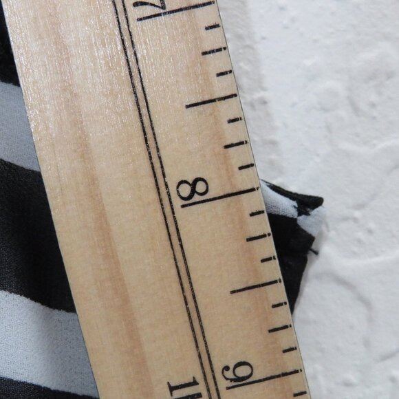 Banana Republic* Women's Sleeveless U-Neckline Straight Hem Lined Blouse~ Small‎ - Picture 8 of 9